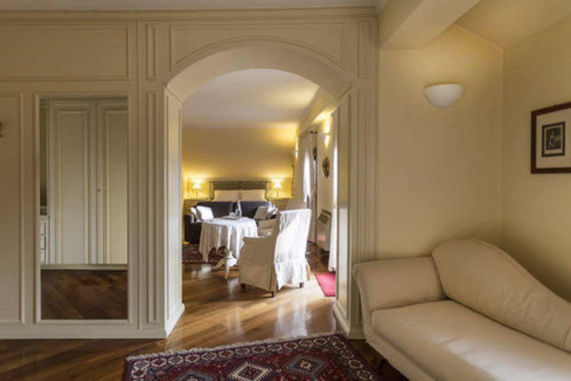 Hotel Regina Adelaide Garda  Esterno foto